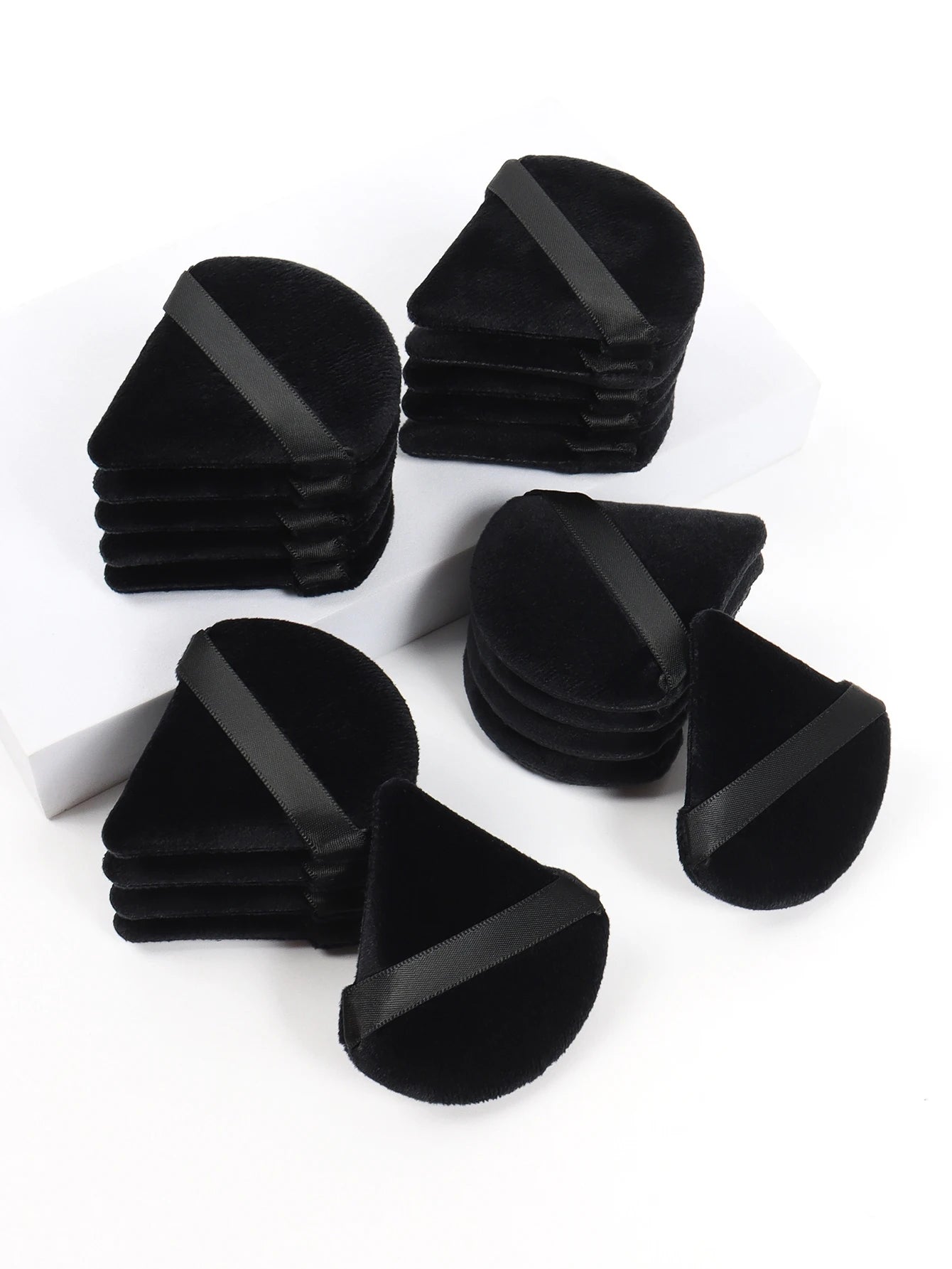 Soft Velvet Triangle Makeup Sponge – Foundation & Powder Puff