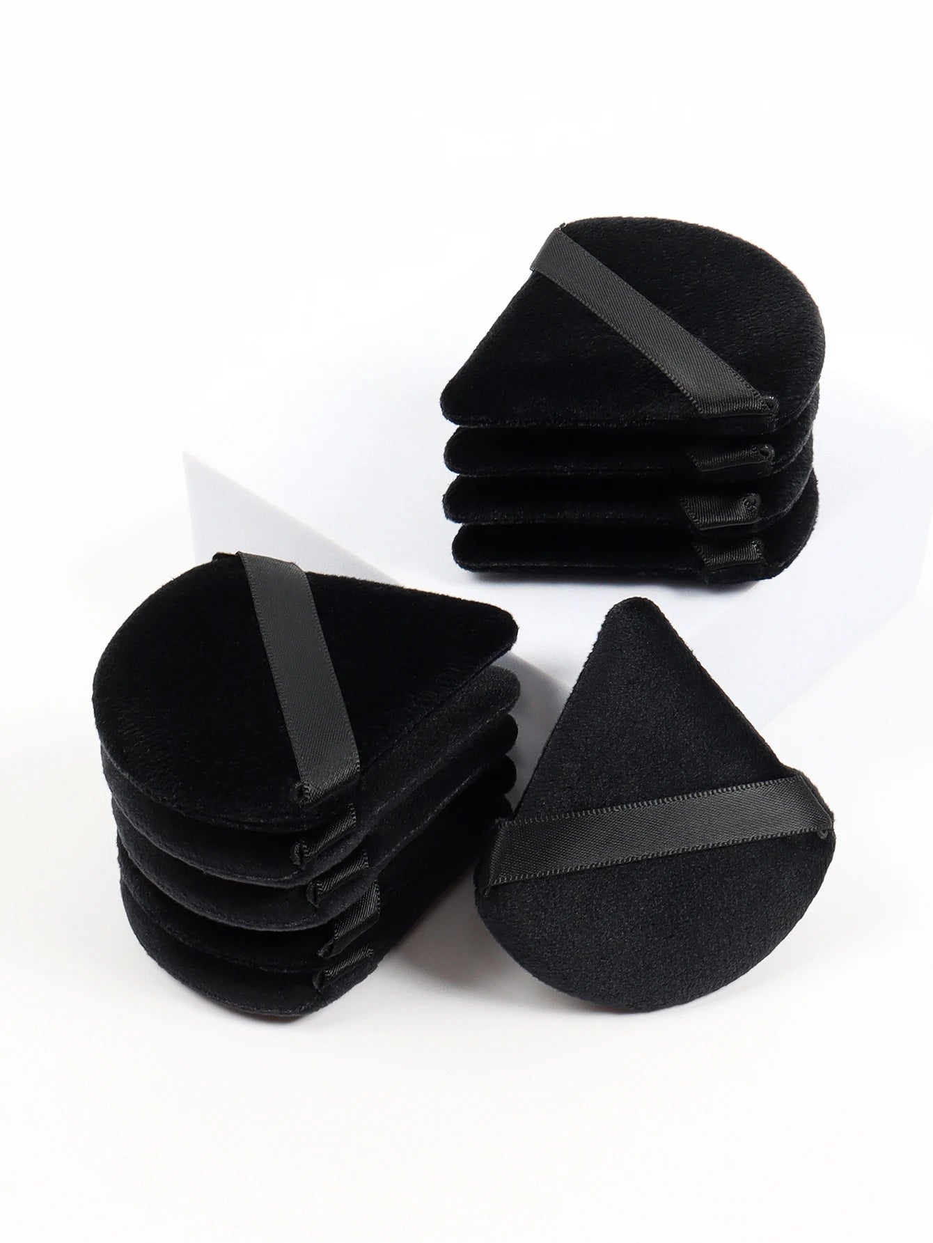 Soft Velvet Triangle Makeup Sponge – Foundation & Powder Puff
